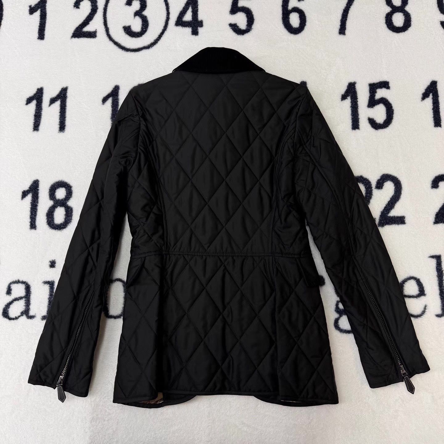 Burberry Burberry Black Diamond Quilted Puffer Jacket Q10 Size US XS / EU 42 / 0 - 2 Thumbnail