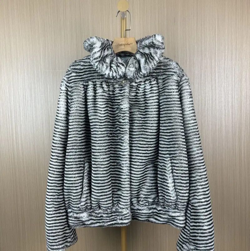 Chanel Chanel Color Blocked Wool Jacket for Women 0089 Size M / US 6-8 / IT 42-44 - 1 Thumbnail