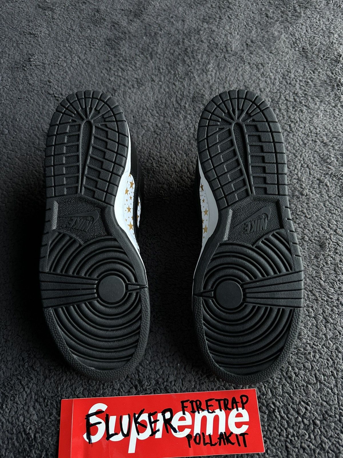 Nike × Supreme Nike SB Dunk Low Supreme Stars Black (2021) Size US 10 / EU 43 - 7 Thumbnail