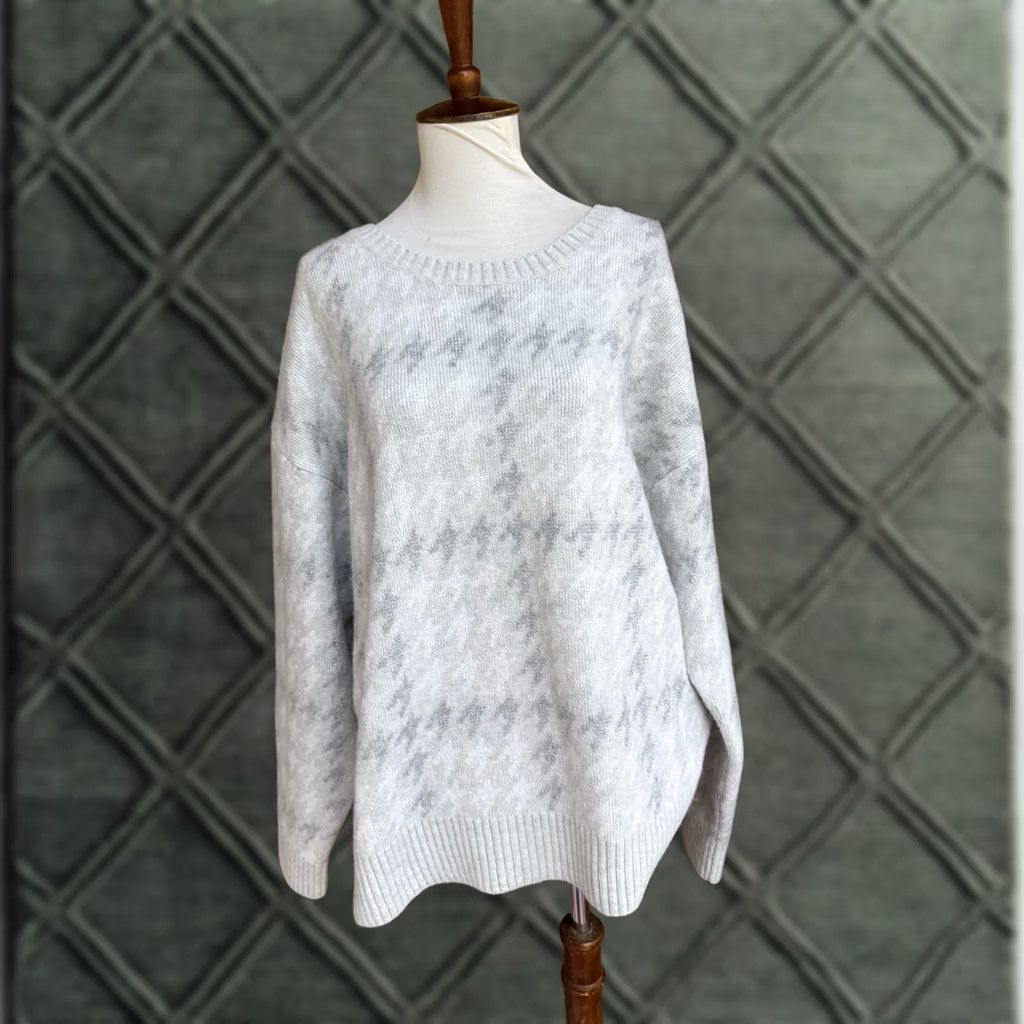 Vintage VINTAGE 525 America Gray Fuzzy Knit Crewneck Sweater Oversized XL Women Size XL / US 12-14 / IT 48-50 - 1 Thumbnail