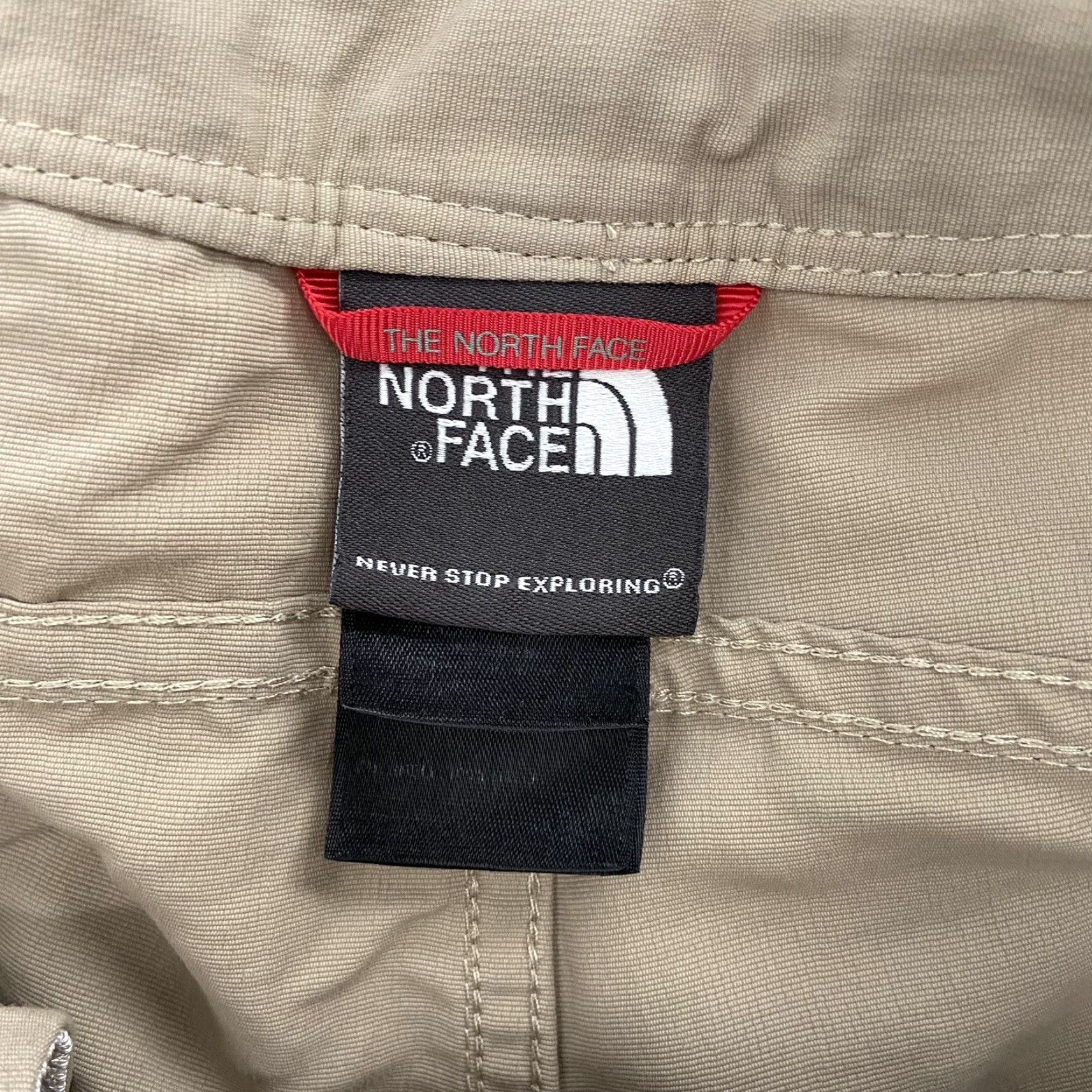 The North Face VINTAGE The North Face Cargo Shorts Men Medium Khaki Nylon Outdoors Hiking Fishing Casual Size US 31 - 6 Thumbnail