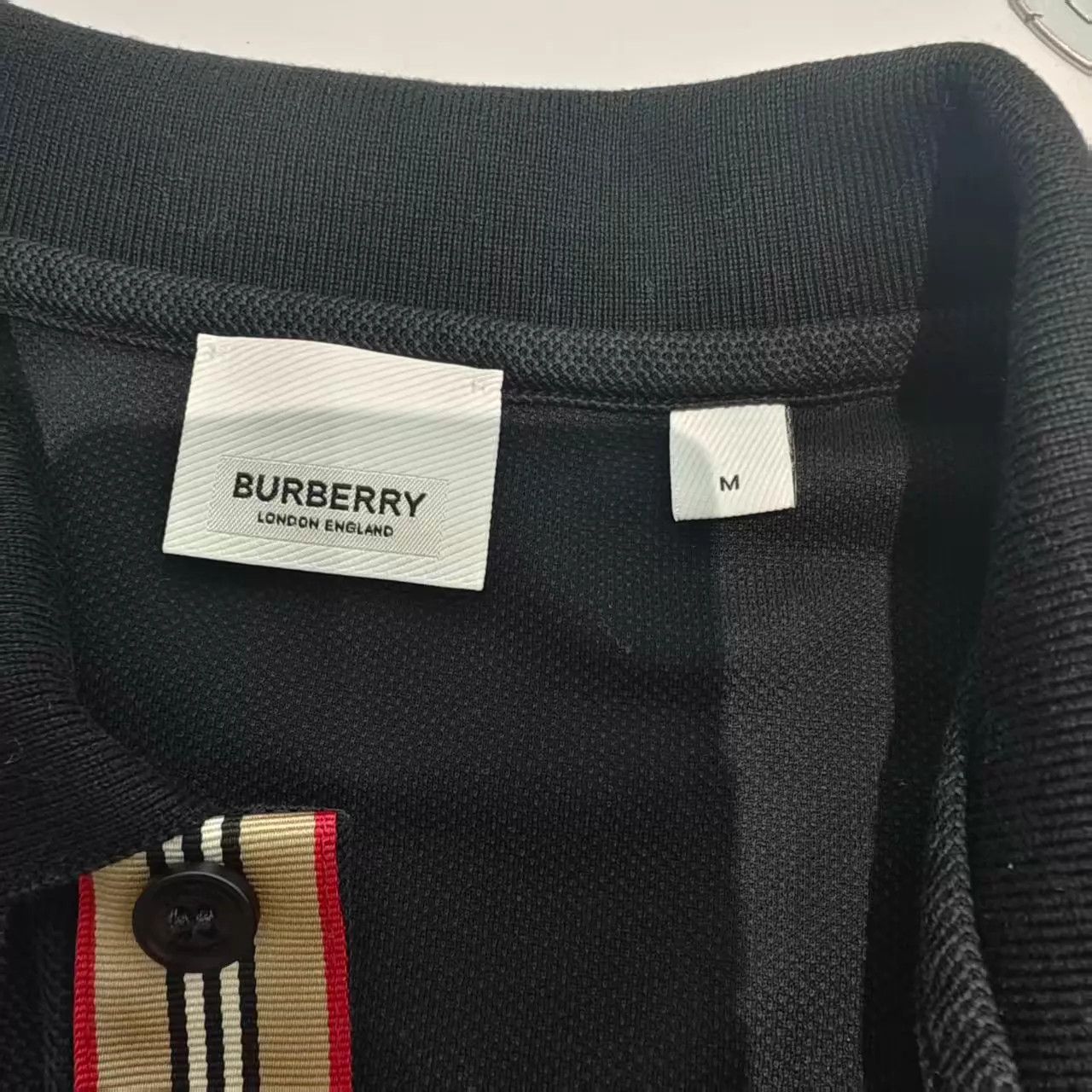 Burberry Burberry Black Short Sleeve Polo w/ Small Embroidered Logo Size US M / EU 48-50 / 2 - 3 Thumbnail