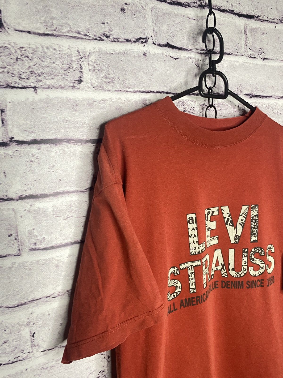 Levi's MENS Vintage T-Shirt Levi’s Streetwear Size L Size US L / EU 52-54 / 3 - 3 Thumbnail