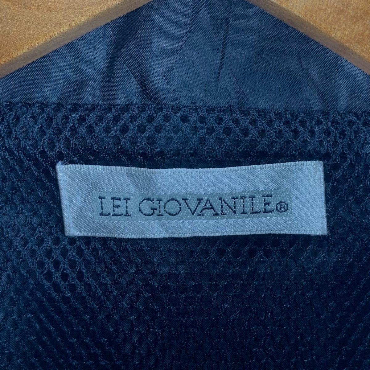 Vintage Vintage LEI GIOVANILE Friendly Dog Windbreaker Jacket Size L / US 10 / IT 46 - 7 Thumbnail