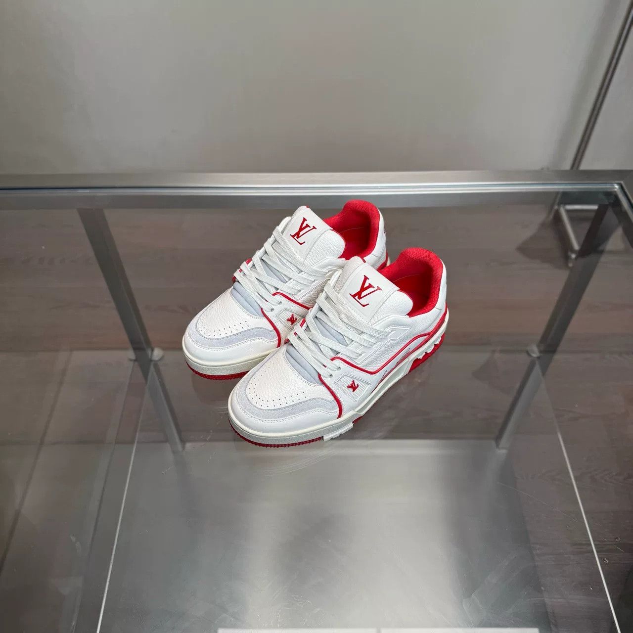 Louis Vuitton LV Trainer White Red Size US 4.5 / IT 34.5 - 1 Thumbnail