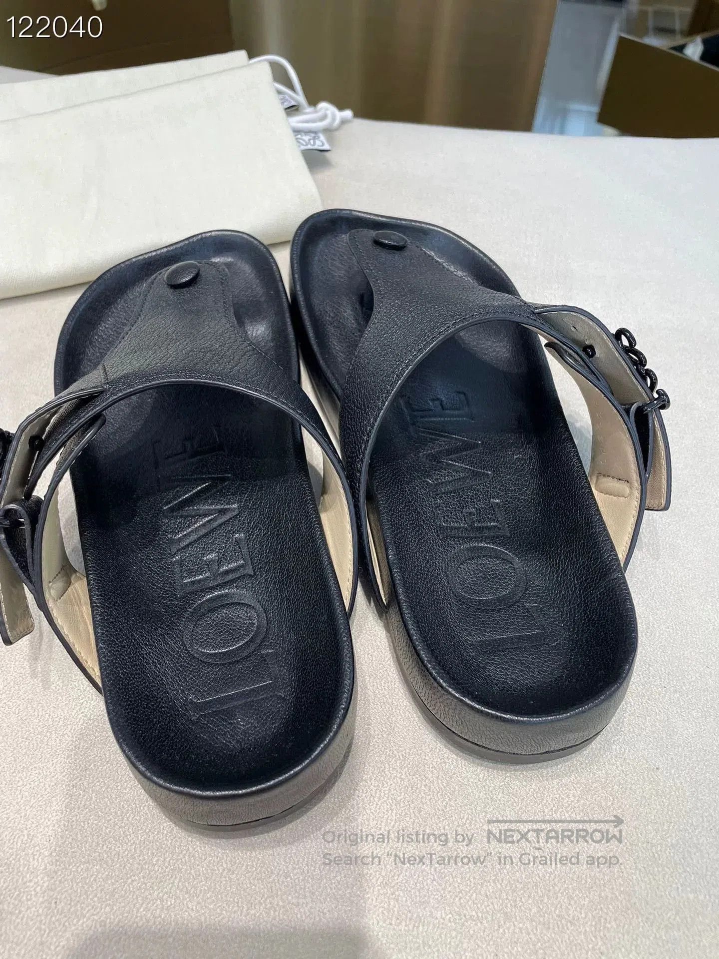 Loewe Loewe Ease Logo Sheepskin Flip Flops. Size US 4 / IT 34 - 3 Thumbnail
