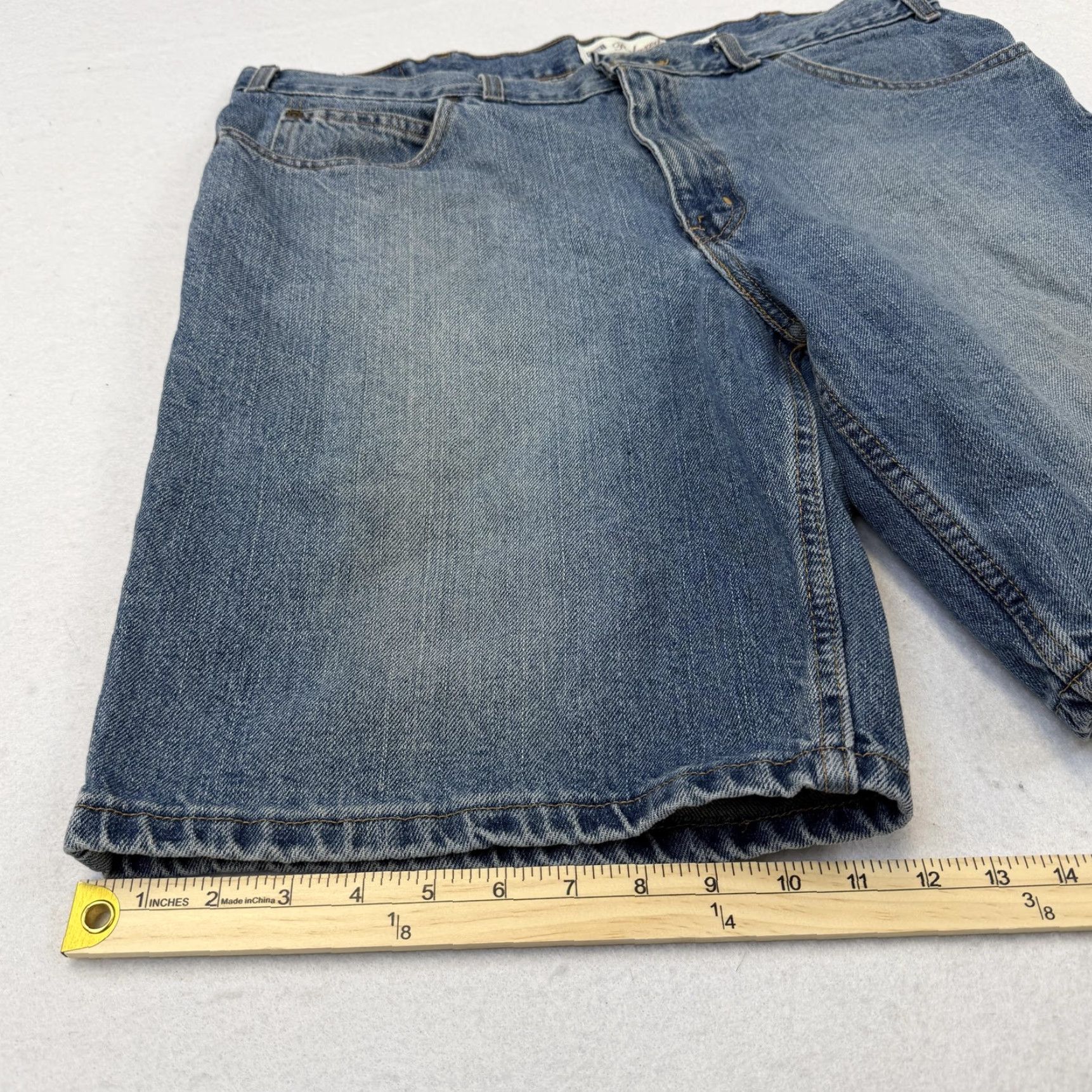 Faded Glory Faded Glory Bermuda Shorts Mens 38 Blue Denim Relaxed Fit 5 Pocket Casual Bermuda Shorts Mens 38 Blue Denim Relaxed Fit 5-Pocket Size US 38 / EU 54 - 7 Thumbnail