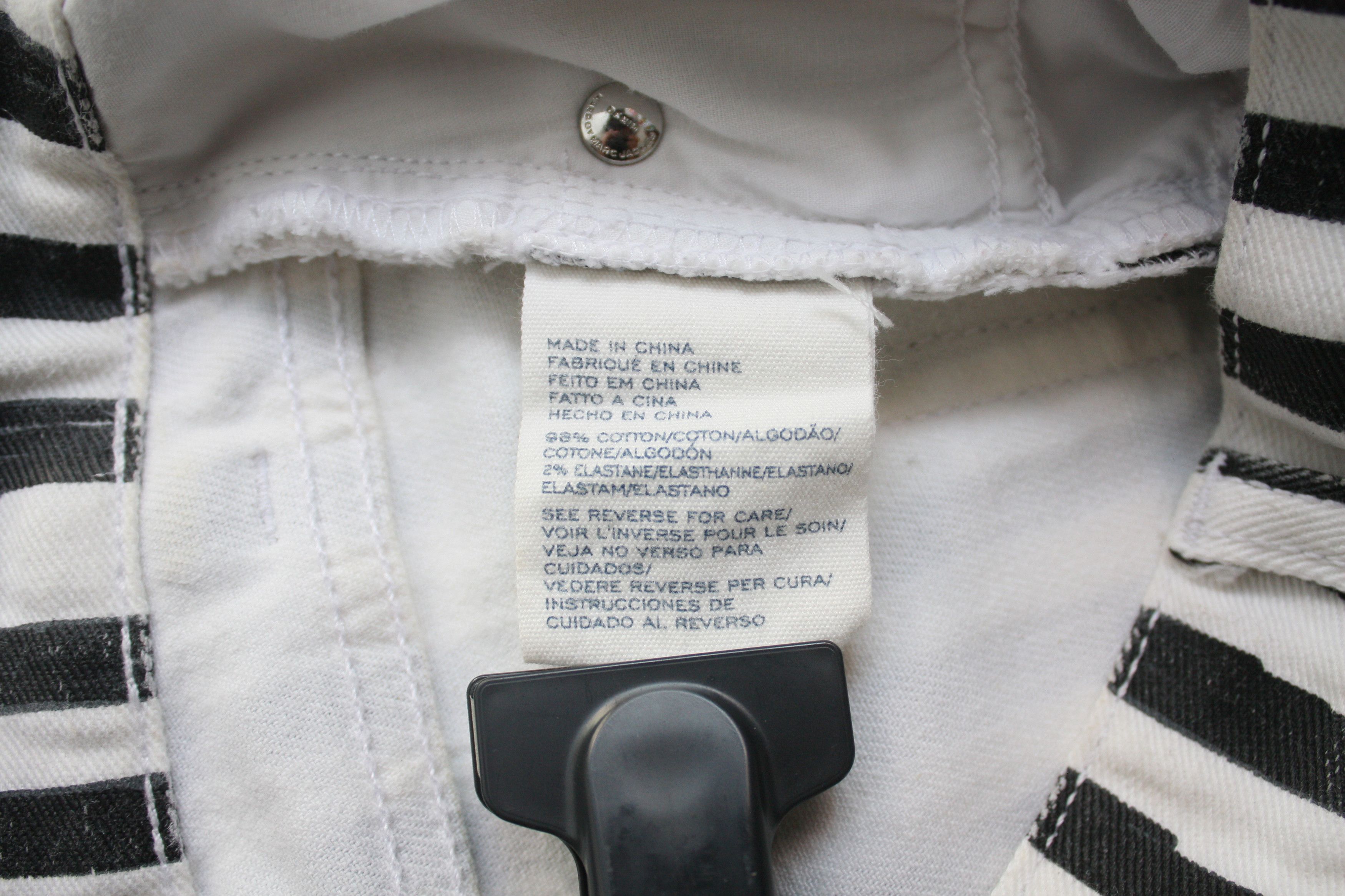 Marc by Marc Jacobs Marc by Marc Jacobs White Black Striped Jeans 26 Size 26" / US 2 / IT 38 - 6 Thumbnail
