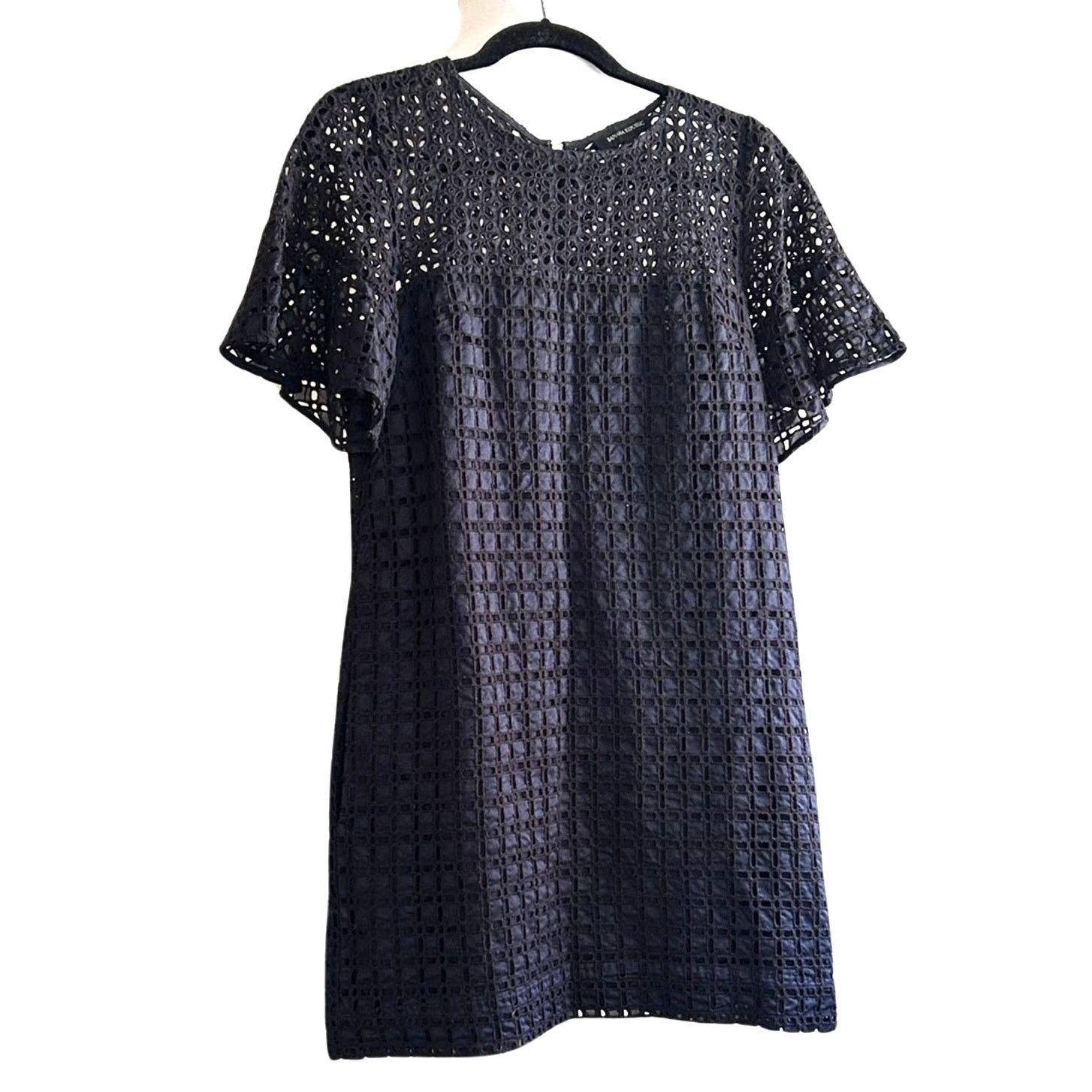 Banana Republic Banana Republic Eyelet Babydoll Dress Sz 4, Navy/Black Size S / US 4 / IT 40 - 7 Thumbnail