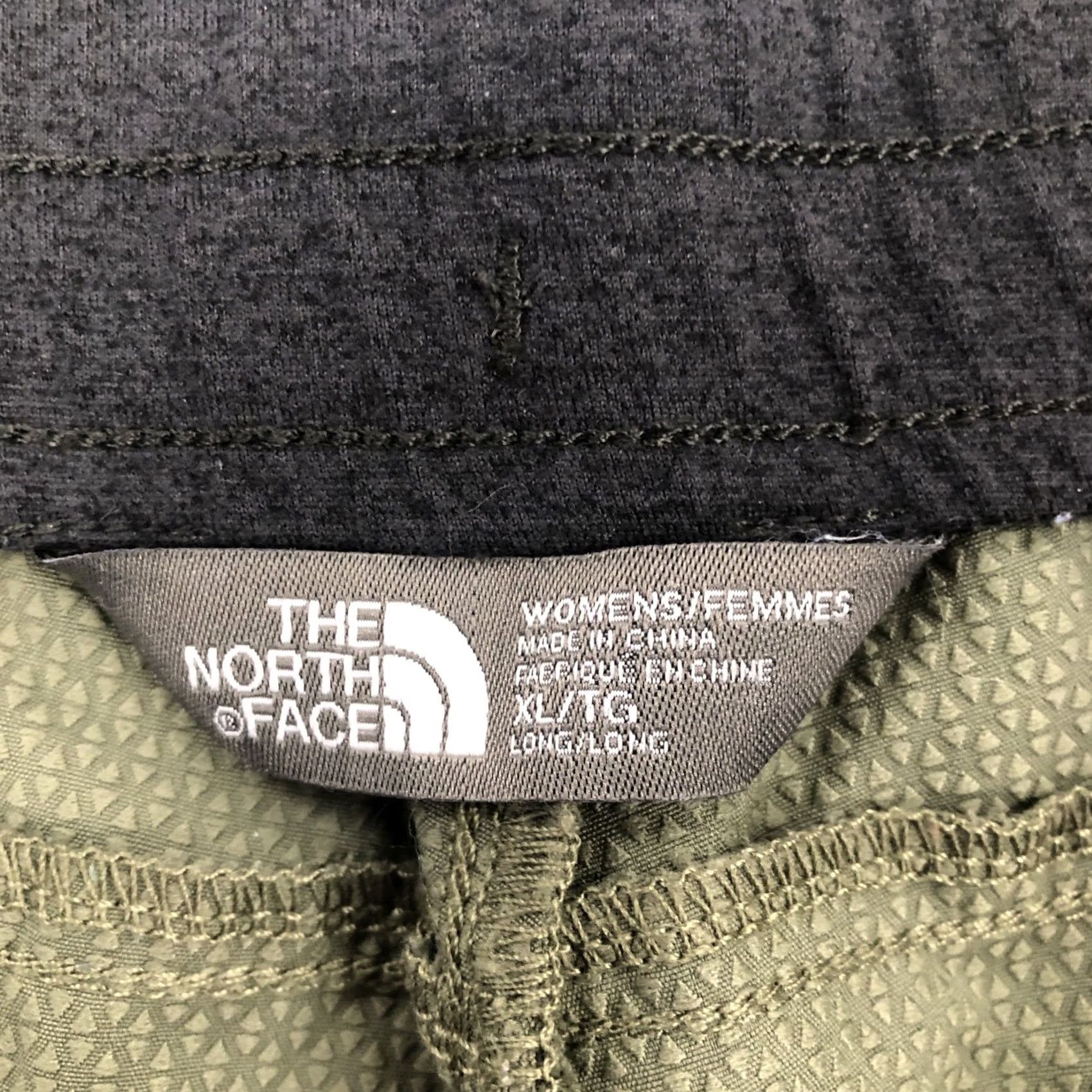 The North Face The North Face Shorts Women XL 16 Green Stretch Athletic Casual Hiking Climbing NF0A2WKK Size 40" / US 18 - 4 Thumbnail