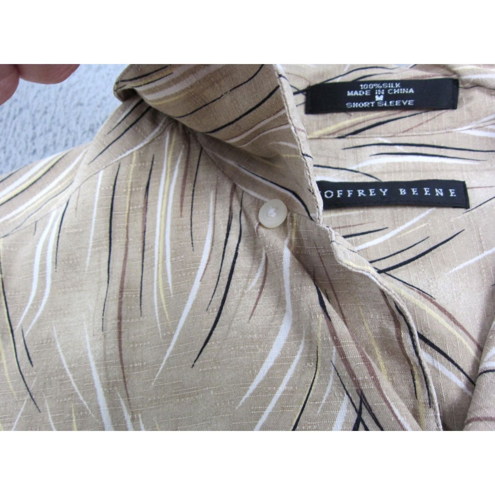 Geoffrey Beene Geoffrey Beene Shirt Mens M Brown Silk Vintage Collar Button-Up Short Sleeve Geometric Pattern Camp Hawaii Size US M / EU 48-50 / 2 - 6 Thumbnail
