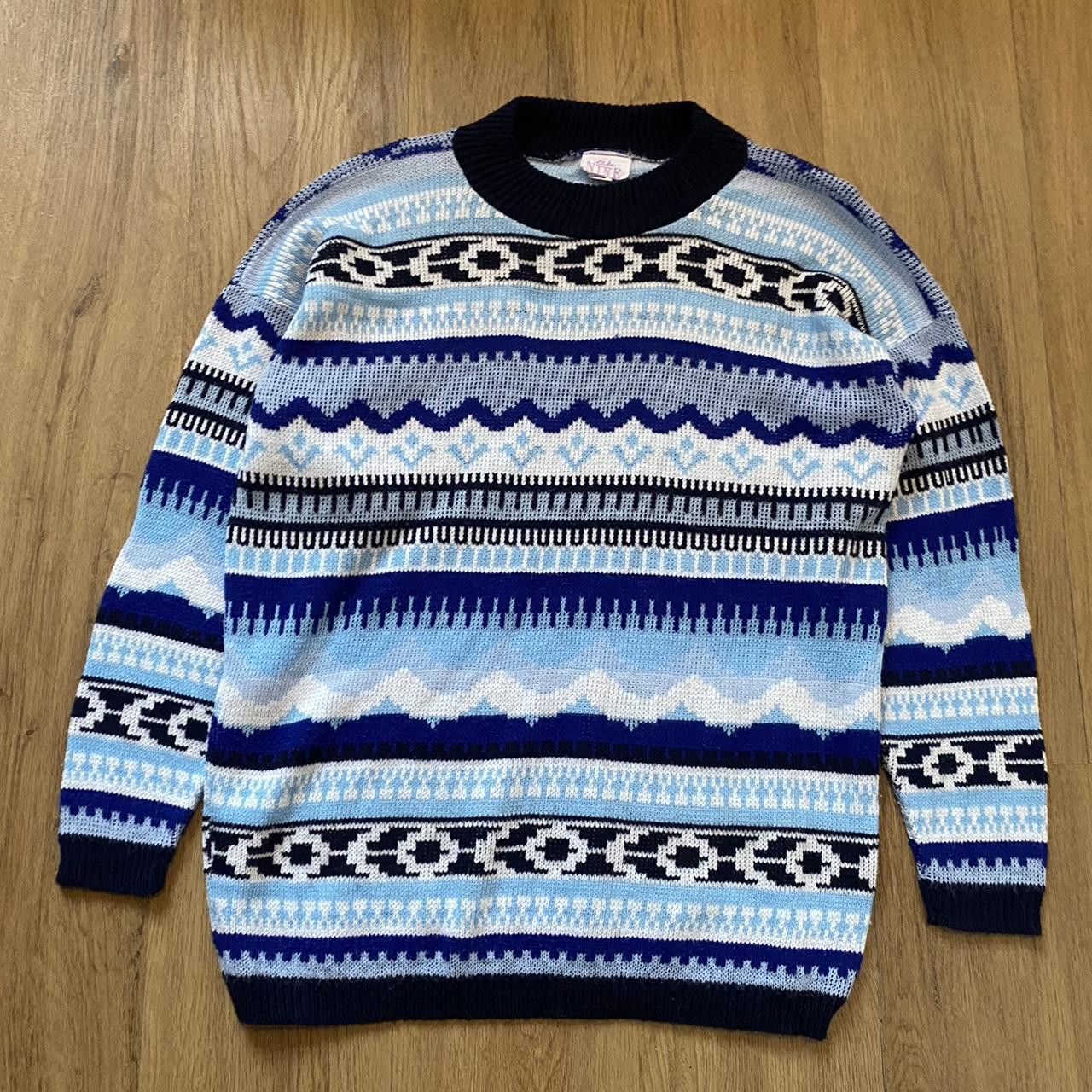 Other Blue and white patterned vintage sweater knit Winter Size US M / EU 48-50 / 2 - 1 Thumbnail