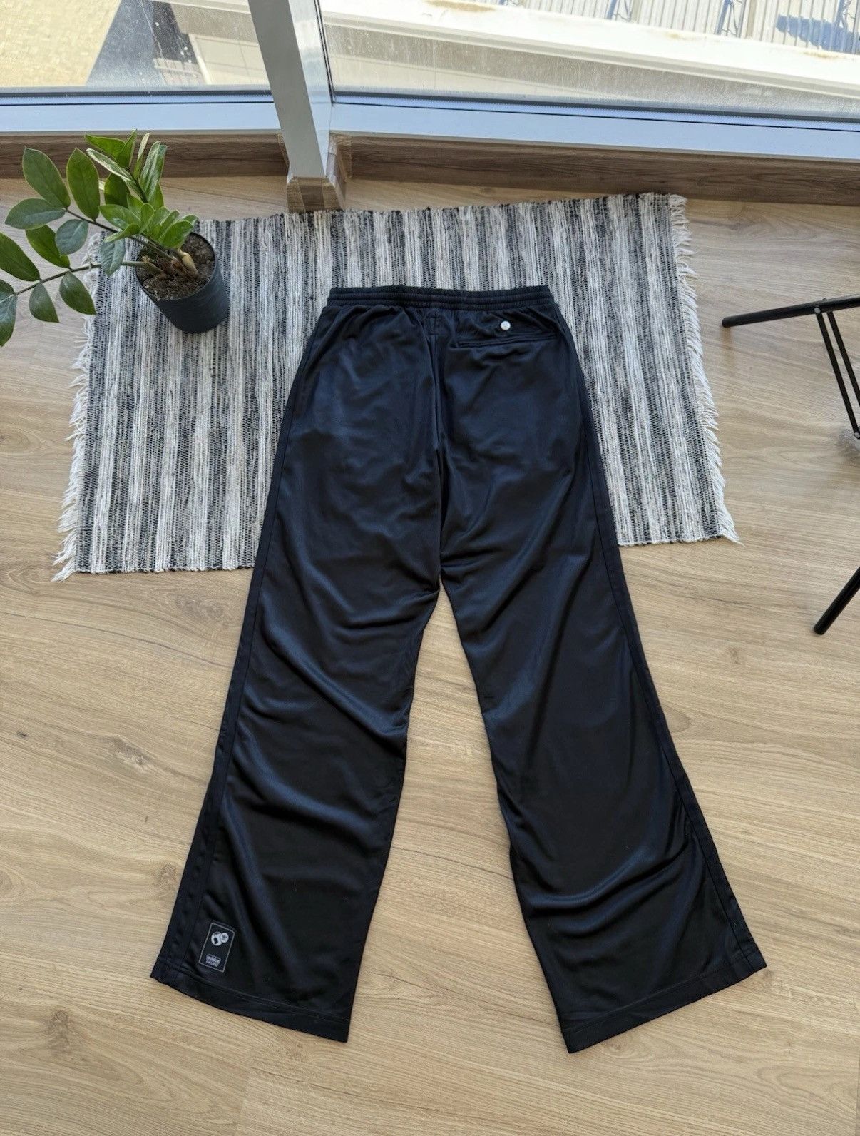 Adidas Adidas Chile 62 Track Pants Mens Large Black Sports pants Size US 32 / EU 48 - 13 Thumbnail