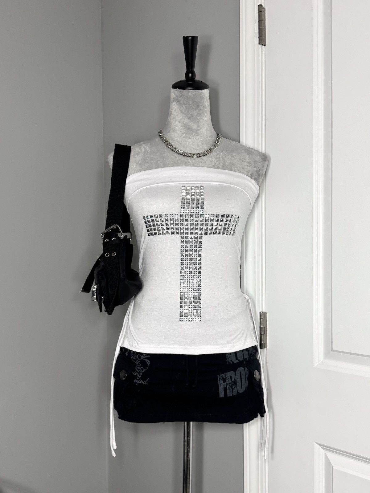 Other Y2K White & Silver Studded Cross Strapless Fold Over Top Size S / US 4 / IT 40 - 1 Thumbnail
