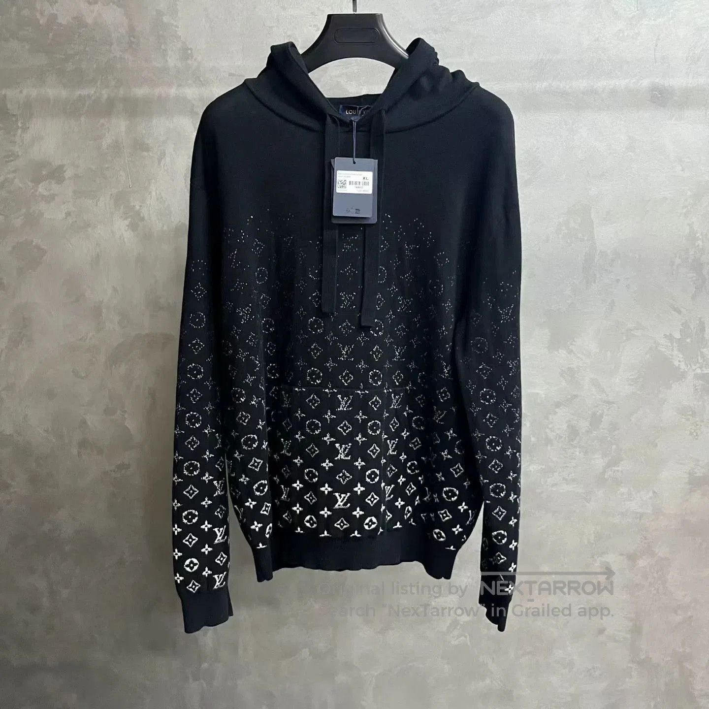 Louis Vuitton Louis Vuitton Black Gradient Print Hoodie. Size US XL / EU 56 / 4 - 1 Thumbnail