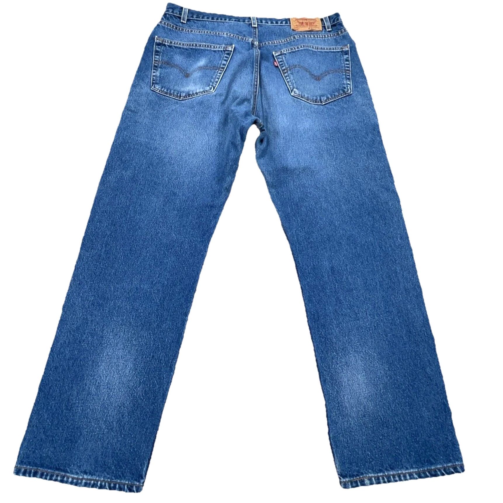 Levi's VINTAGE Levi's 505 Jeans Men 40x32 Straight Regular Fit Med Wash Blue 5-Pocket Belt Loops Zipper N/A Size US 40 / EU 56 - 2 Thumbnail
