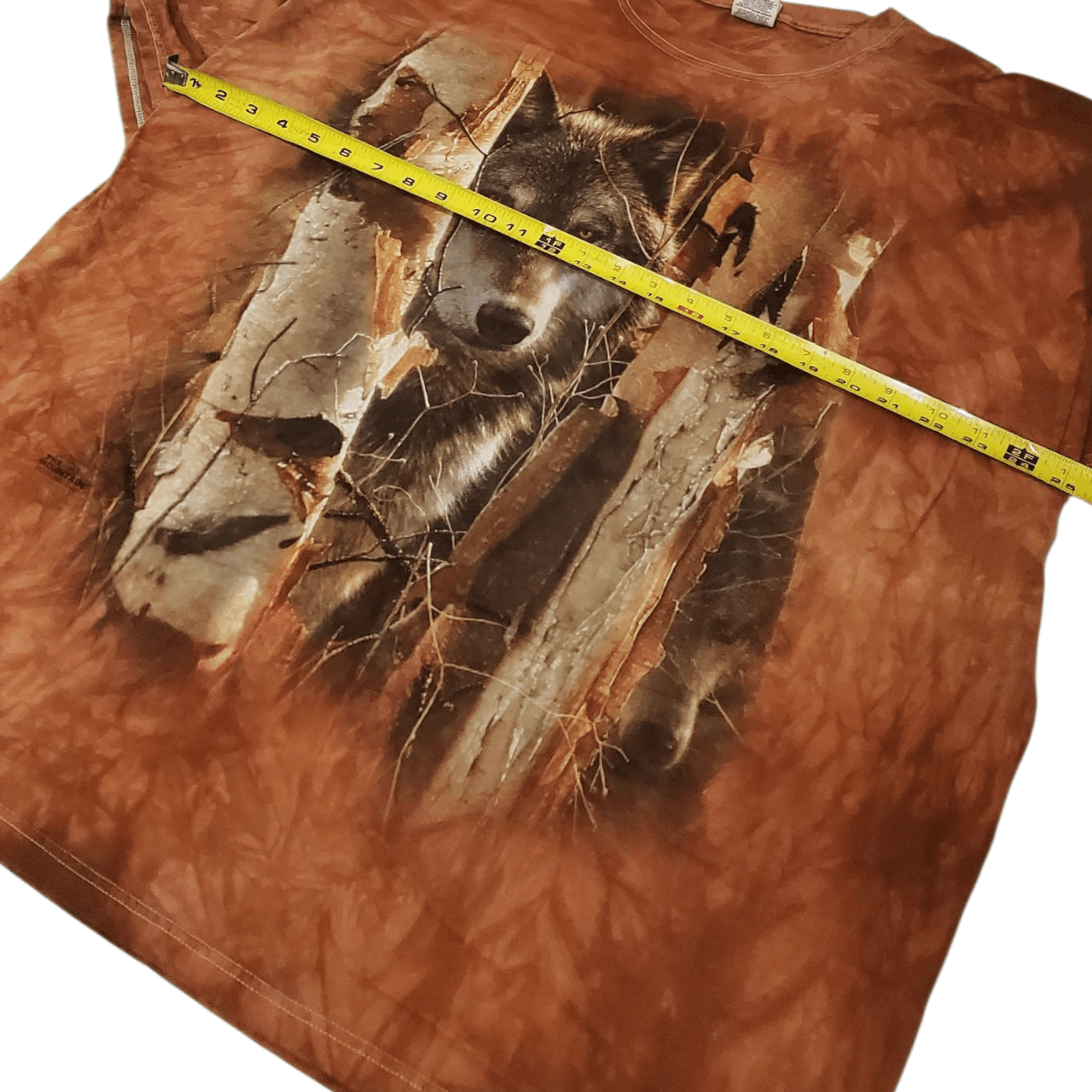 Vintage 2011 The Mountain Wolf in Woods Colin Bugle T-Shirt Size US XXL / EU 58 / 5 - 5 Thumbnail