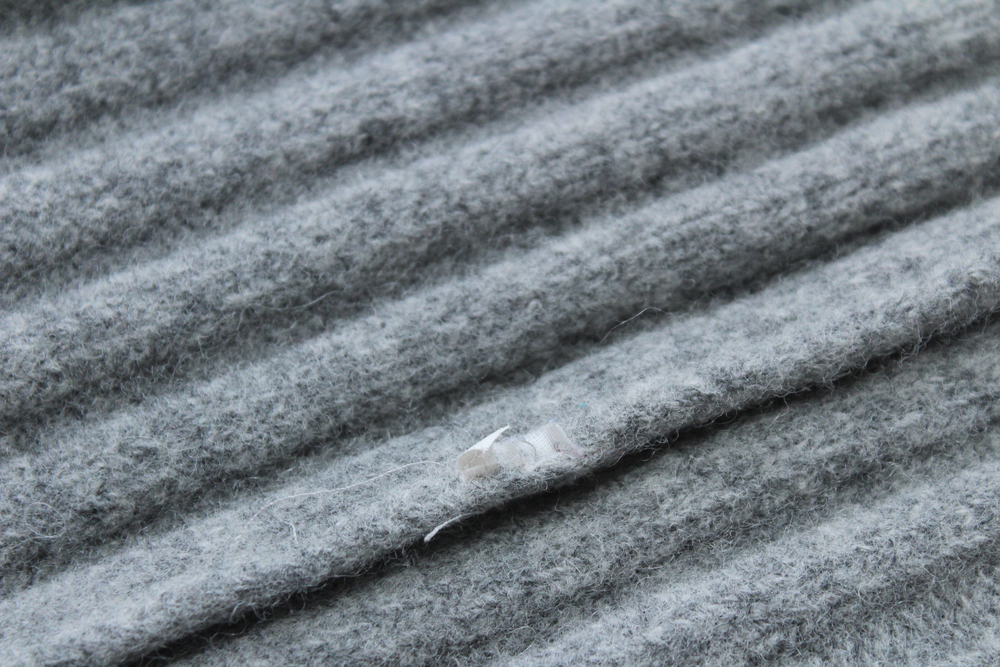Dolce & Gabbana Dolce & Gabbana Ski Italia Patch Neck Warmer Snood Grey Size ONE SIZE - 12 Thumbnail