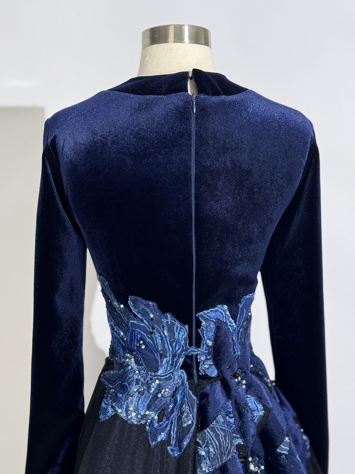 Other Brand New US 6 Jean Fares Couture Floral Embellished Dress Size M / US 6-8 / IT 42-44 - 5 Thumbnail