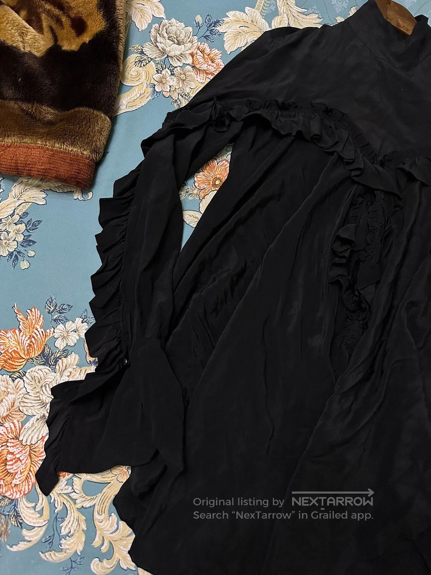 Petar Petrov Black Silk Ruffle Sleeve Top. Size M / US 6-8 / IT 42-44 - 2 Thumbnail