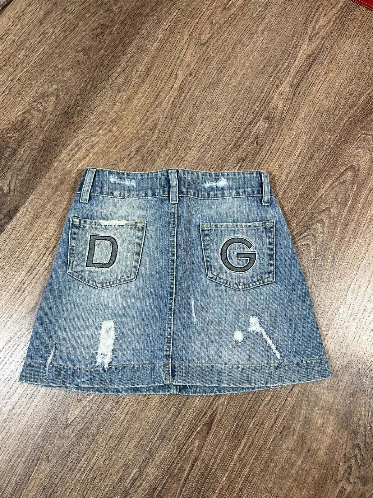 Dolce & Gabbana Dolce & Gabbana Vintage Skirt Big Logo Size 27" / US 4 / IT 40 - 1 Thumbnail
