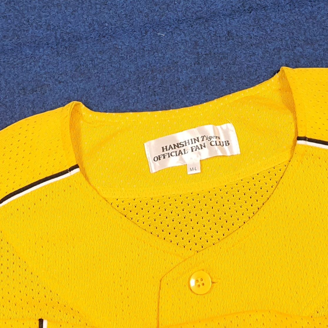 Mizuno Hanshin Tigers Japan Baseball Jersey Mizuno C294N28 Size US M / EU 48-50 / 2 - 6 Thumbnail