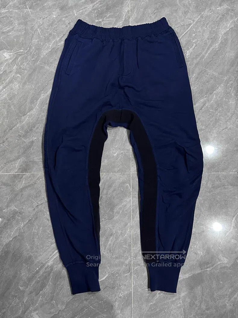 Haider Ackermann Haider Ackermann size M Dark Blue and Black Pleated Tapered Size US 28 / EU 44 - 1 Thumbnail