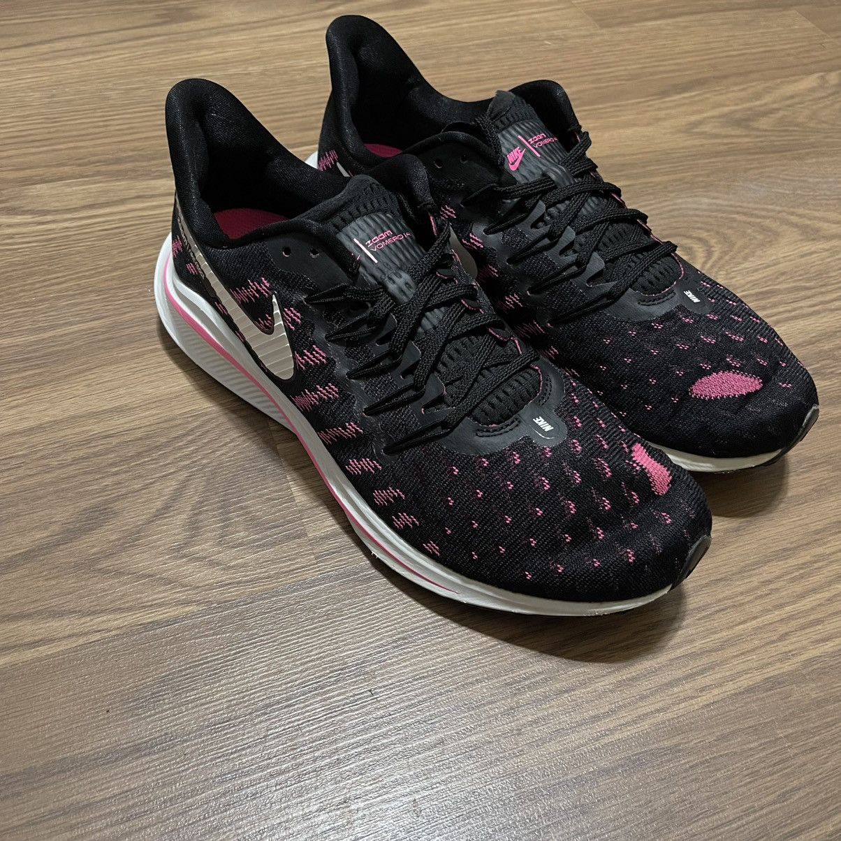 Nike Nike Air Zoom Vomero 14 Size 9 Black Pink React Size US 9 / EU 42 - 3 Thumbnail