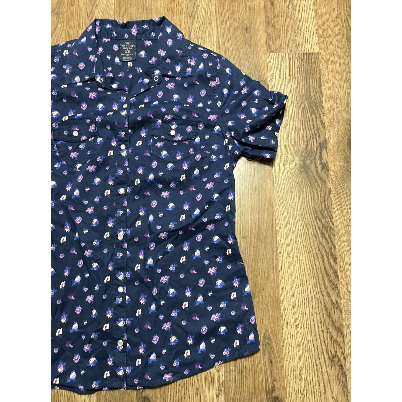 Faded Glory Faded Glory Shirt Women's Small Short Sleeve Button-Up Multicolor Blue White Purple Casual Basic Colorful Size S / US 4 / IT 40 - 4 Thumbnail