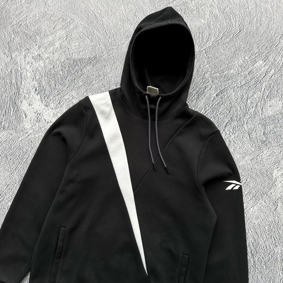 Reebok Men’s Hoodie Reebok Black Size: M Size US M / EU 48-50 / 2 - 10 Thumbnail