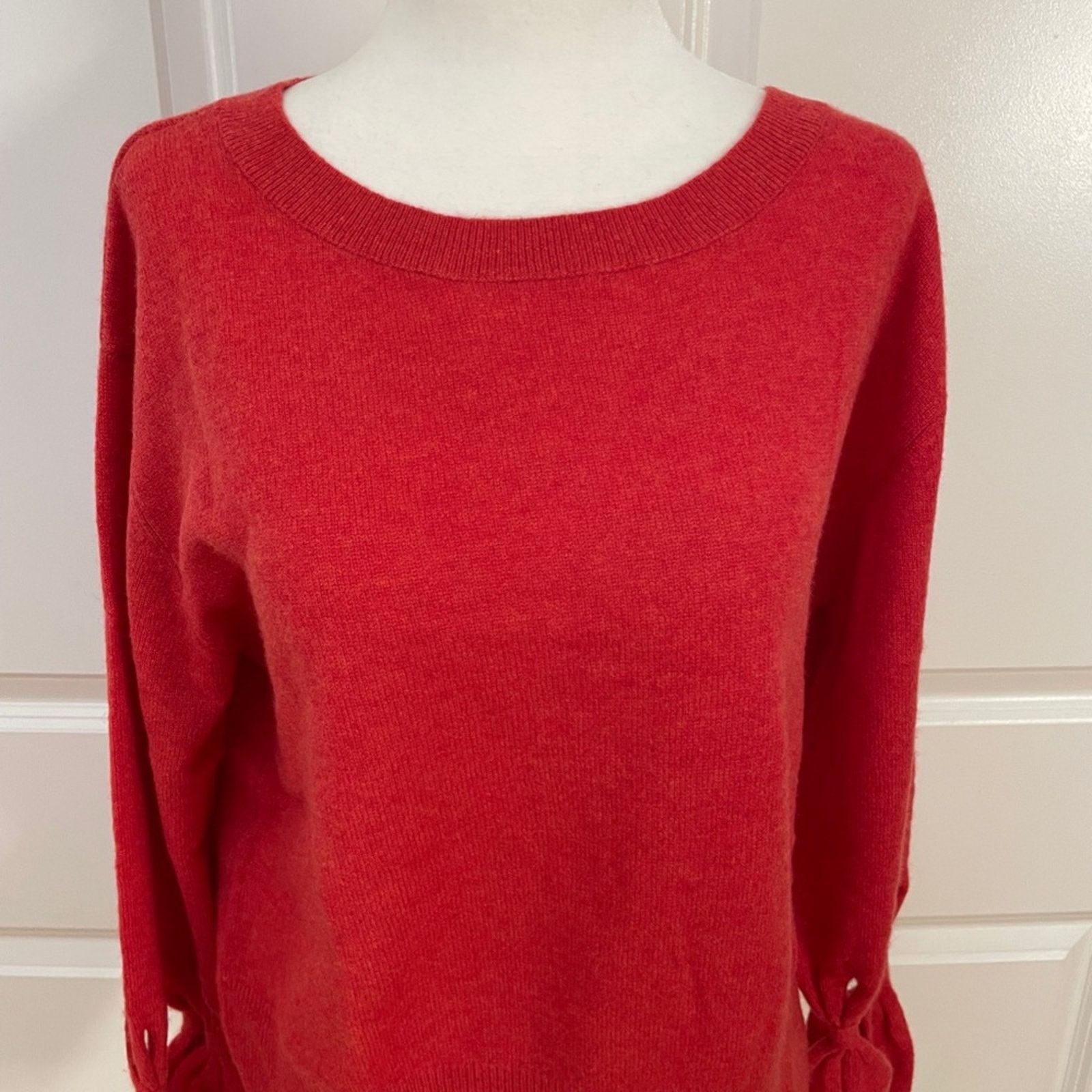 Autumn Cashmere Cutout ​Cashmere Sweater from AUTUMN CASHMERE Size S / US 4 / IT 40 - 3 Thumbnail