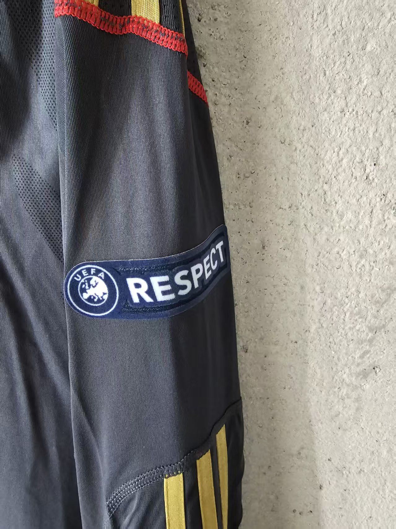 Other Liverpool 8 Steven Gerrard Jersey Away Size US S / EU 44-46 / 1 - 5 Thumbnail