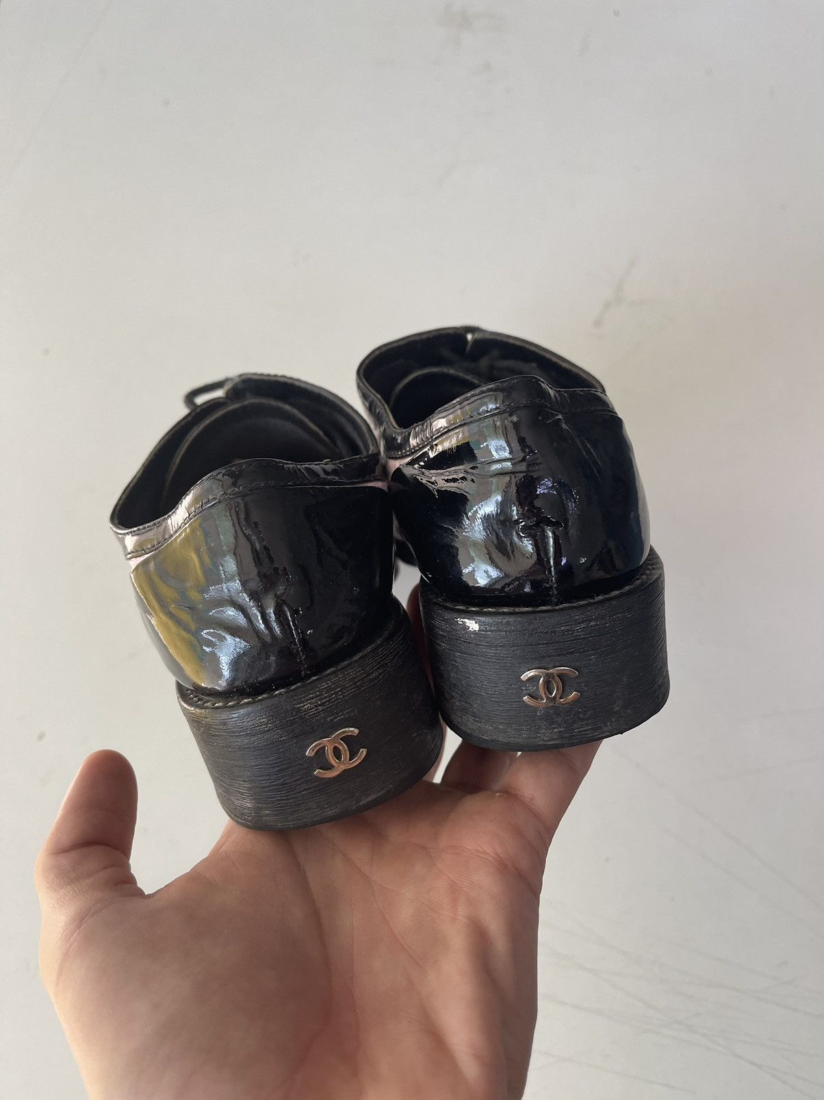 Chanel × Designer Chanel S/S 2017 runway patent leather shoes Size US 7 / IT 37 - 8 Thumbnail