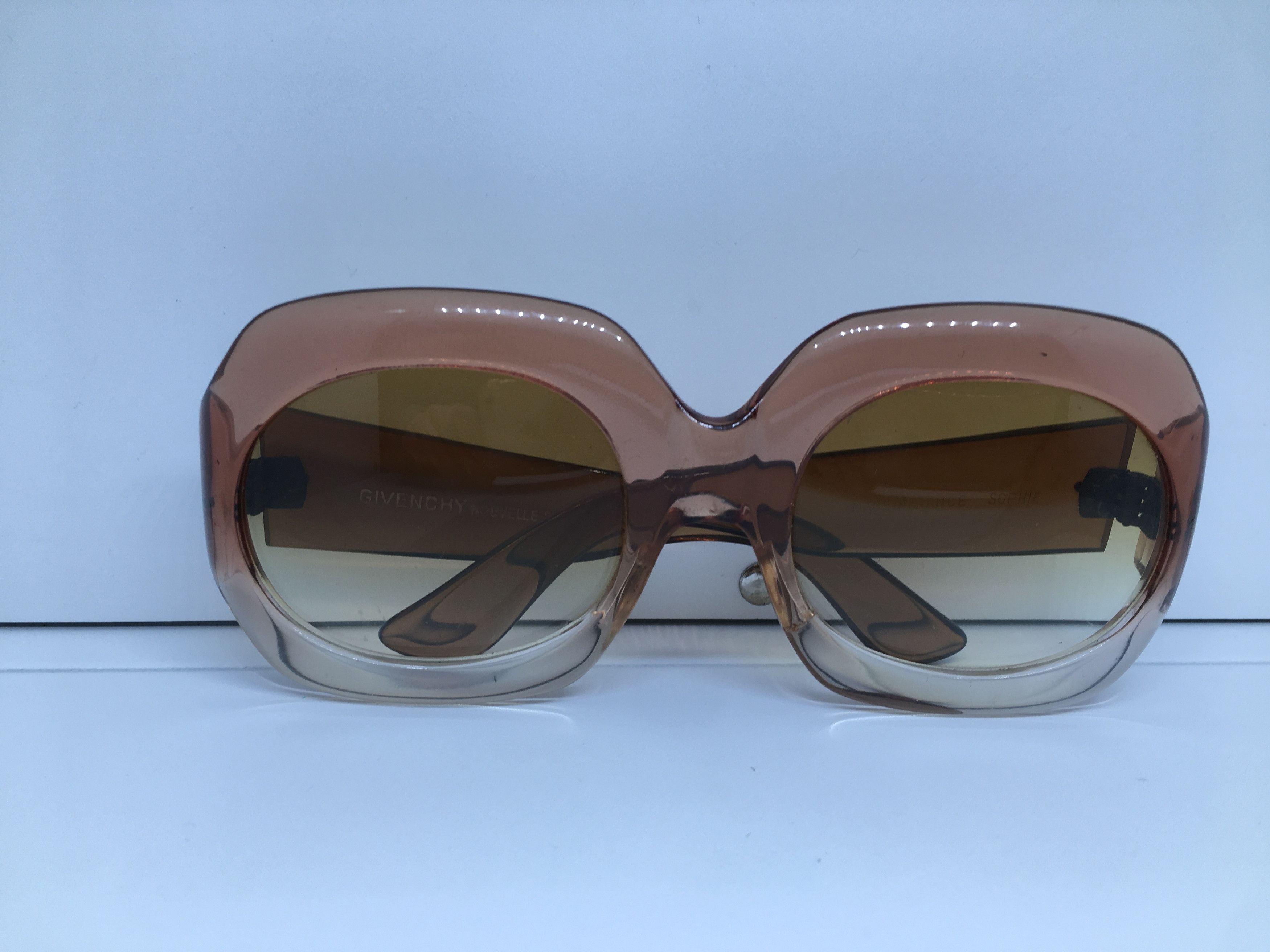 Givenchy GIVENCHY NOUVELLE BOUTIQUE HAUTE COUTURE LUNETTES DE SOLEIL Size ONE SIZE - 7 Thumbnail