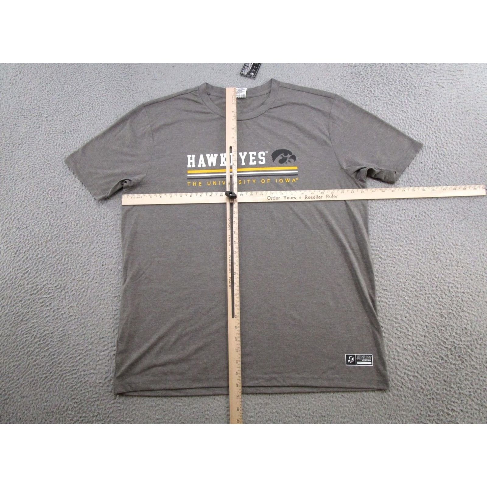 Vintage Hawkeyes Sideline Graphic Tee T-Shirt Mens 2XL Gray Sideline University Shirt Size US XXL / EU 58 / 5 - 6 Thumbnail