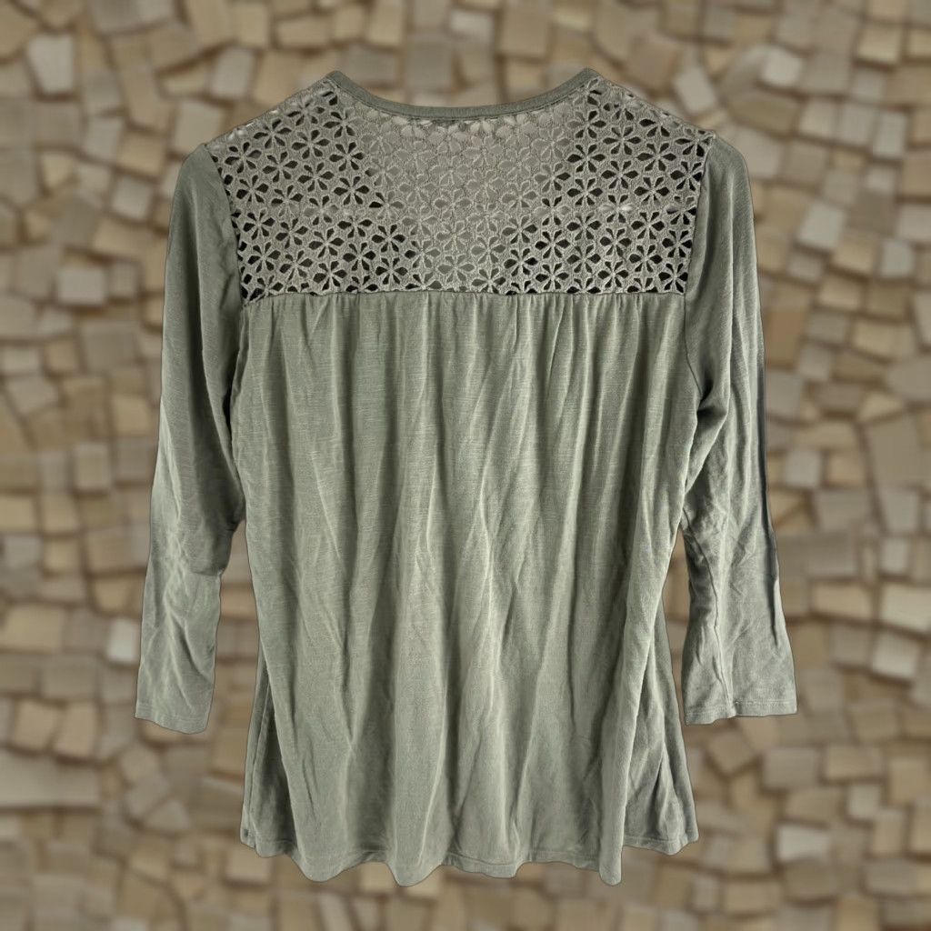 Vintage Daniel Rainn Blouse Women's S Sage Green Floral Crochet 3/4 Sleeve Lace Neck Shirt Womens Small Green Floral Crochet V-Neck Modern Breathable Size S / US 4 / IT 40 - 1 Thumbnail