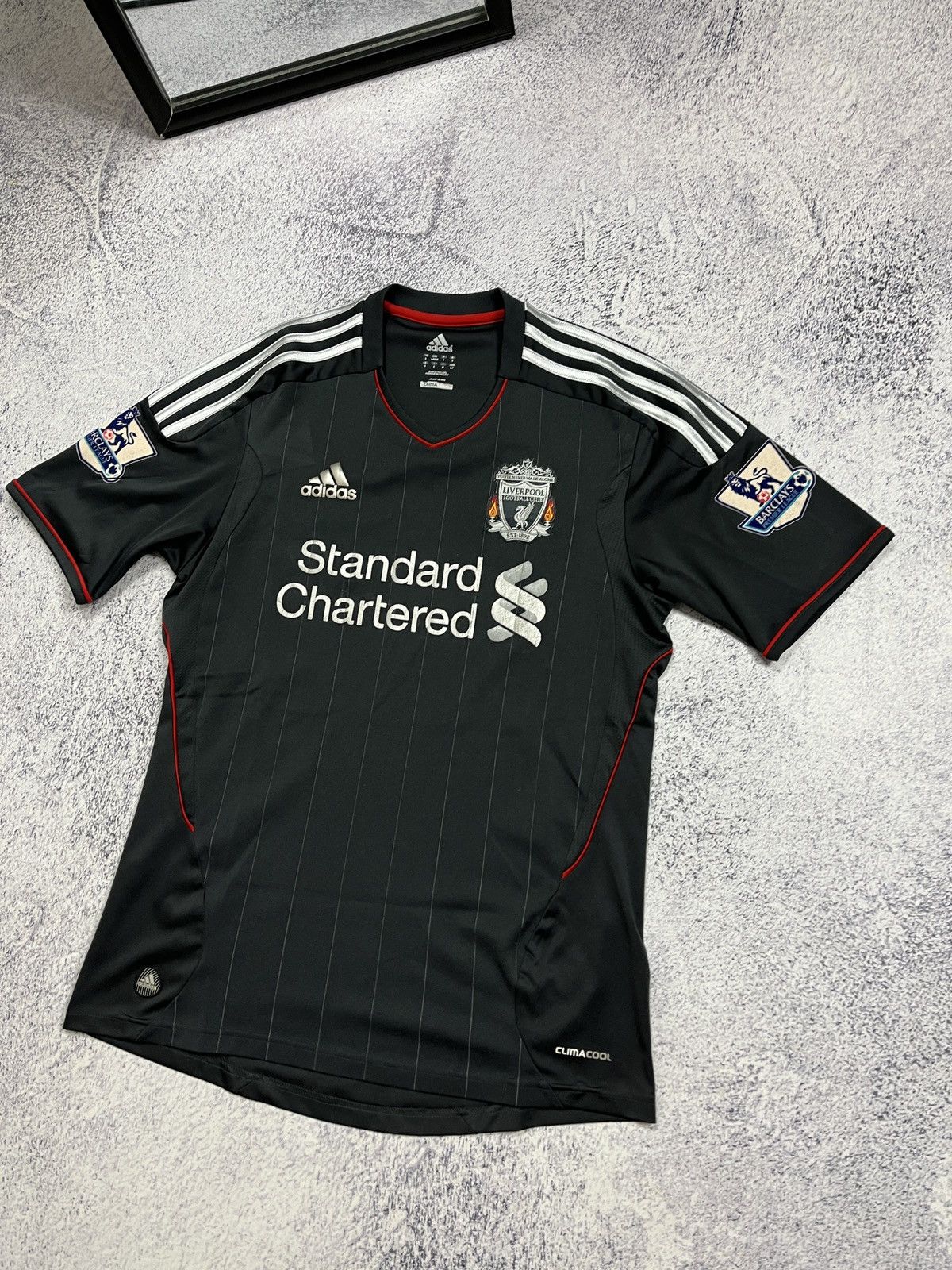 Adidas Adidas Liverpool 2011/12 Away Soccer Jersey Football Shirt Size US S / EU 44-46 / 1 - 3 Thumbnail