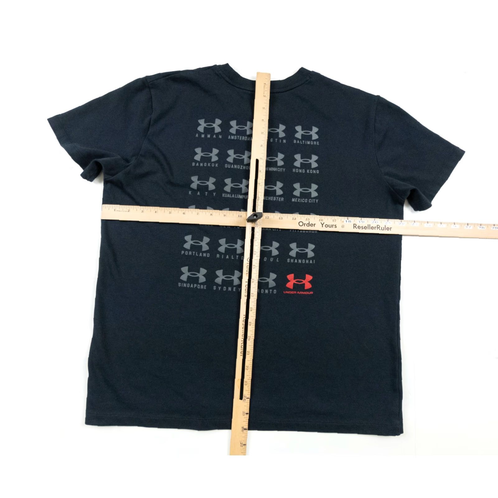 Under Armour Under Armour Shirt Short Sleeve Men’s Small Black Protect This House Graphic T-Shirt Mens Regular Fit Crew Neck All Seasons - 1990s? Size US S / EU 44-46 / 1 - 6 Thumbnail