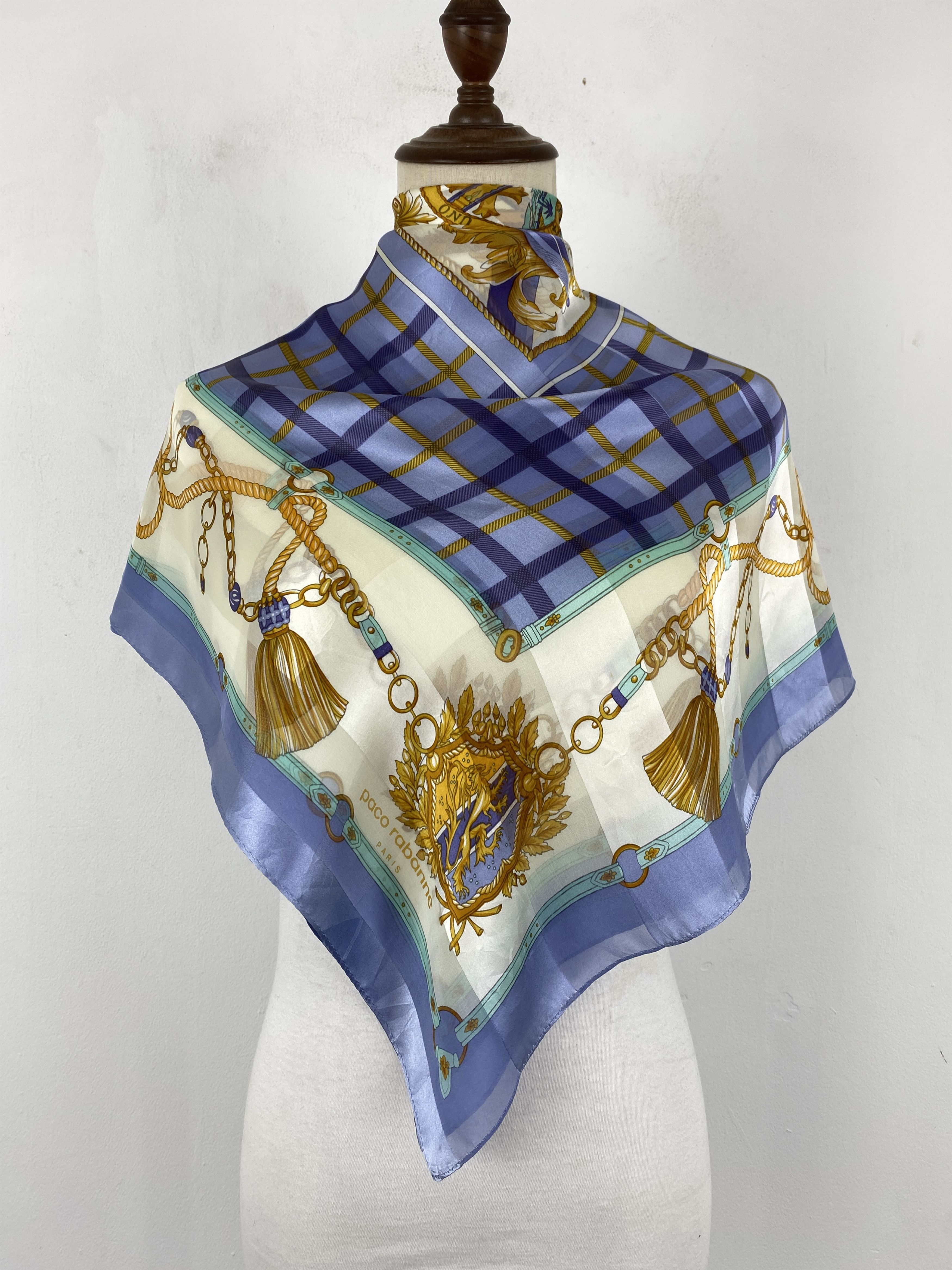 Designer × Vintage Paco Rabbane Paris Silk Scarf / Foulards / Silk Scarf SN0017 Size ONE SIZE - 1 Thumbnail
