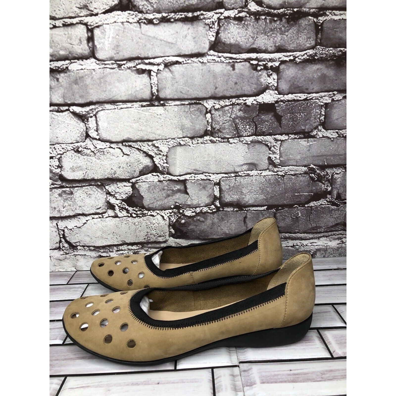 Other Aquitaine Brown Leather Perforated Ballet Flats Round Toe Sh Size US 9 / IT 39 - 6 Thumbnail