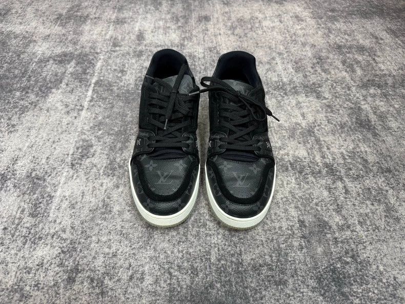 Louis Vuitton Louis Vuitton TRAINER black presbyopic shoes Size US 7 / EU 40 - 2 Thumbnail