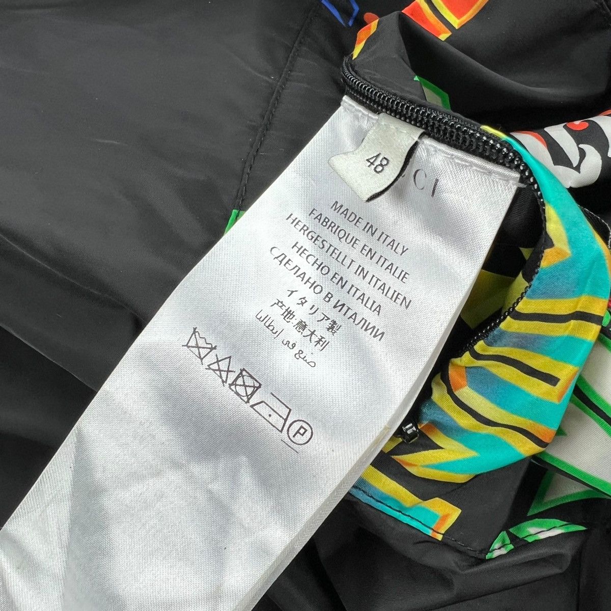Gucci Gucci Metal Print Windbreaker Jacket Size US L / EU 52-54 / 3 - 5 Thumbnail