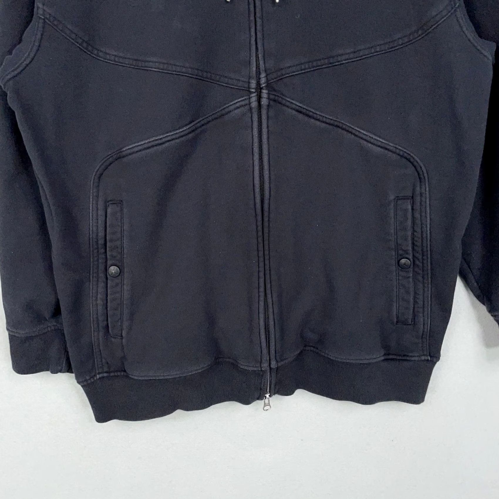 Jordan Brand Jordan Hoodie Mens XL Black Full Zip Sweatshirt Jumpman Logo Graphic Y2K Jacket Mens Front Zip Hoodie Sports Brand Jordan Size US XL / EU 56 / 4 - 4 Thumbnail