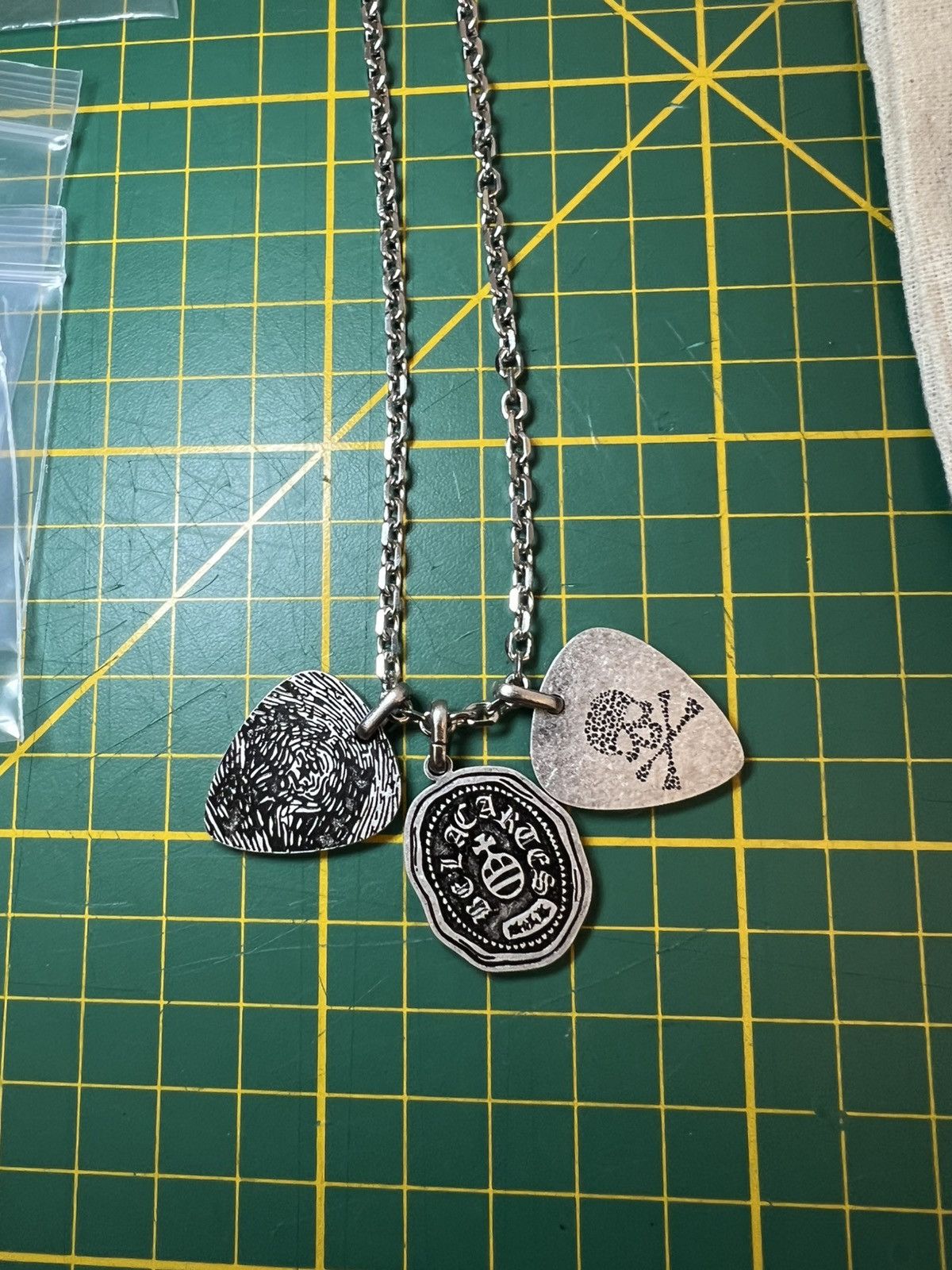 Bela Cartes Eardrum Pick Chain necklace