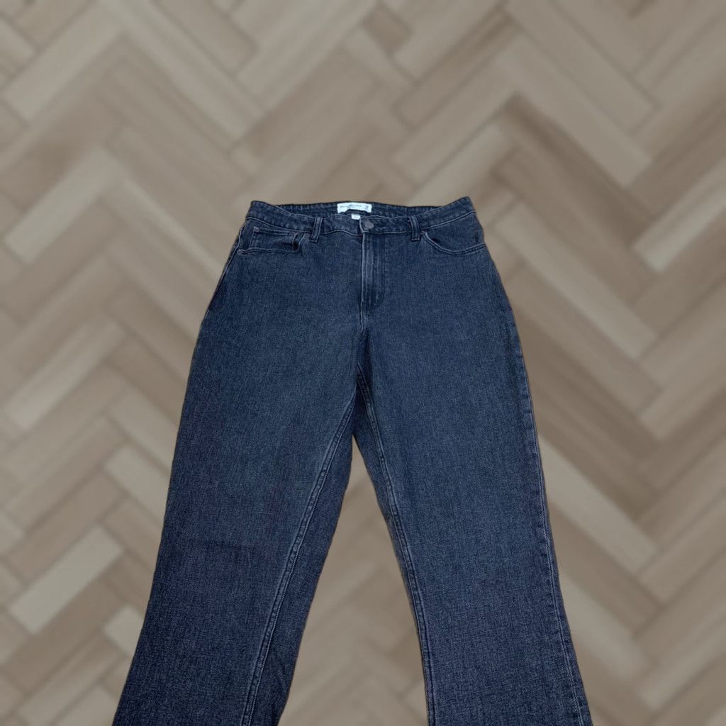 Abercrombie & Fitch Abercrombie & Fitch Skinny High Rise jeans Curve Love Womens 29/8L Black 11954 Jeans Vintage? No (adjust: Vintage: No) Size 29" - 1 Thumbnail