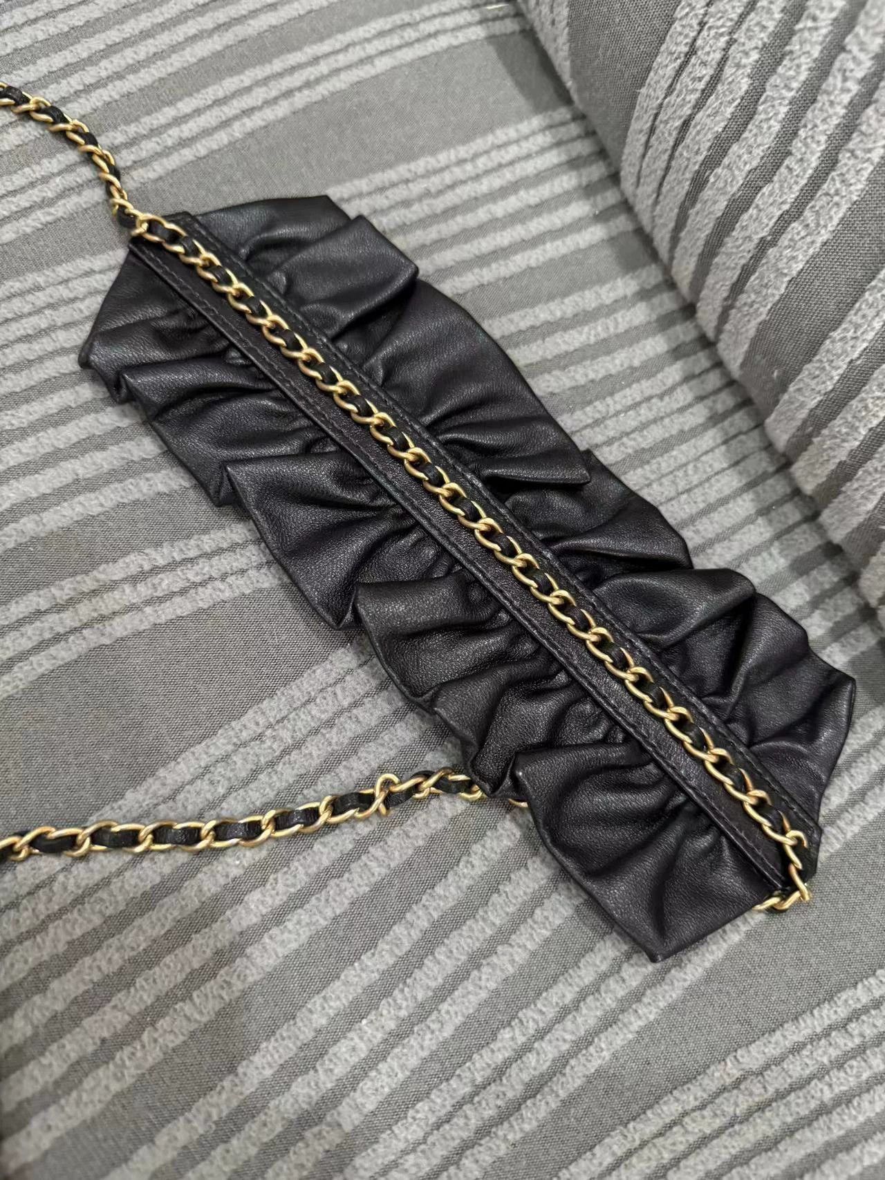 Chanel CHANEL Ruffle Chain Bag 30 Size ONE SIZE - 3 Thumbnail