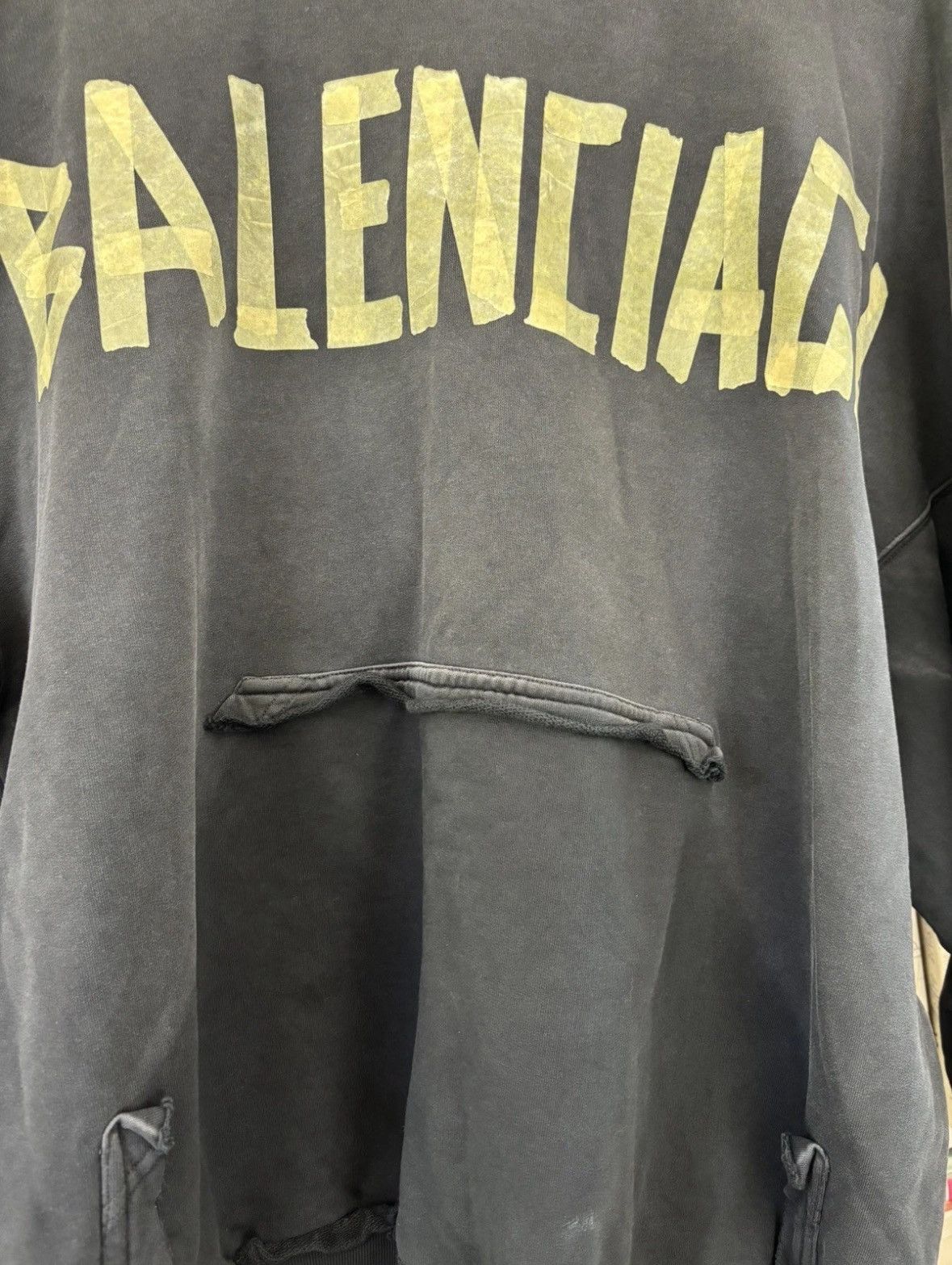 Balenciaga Balenciaga size 3/XL OVERSIZE Hoodie Tape Ripped Pocket Size US XXL / EU 58 / 5 - 4 Thumbnail