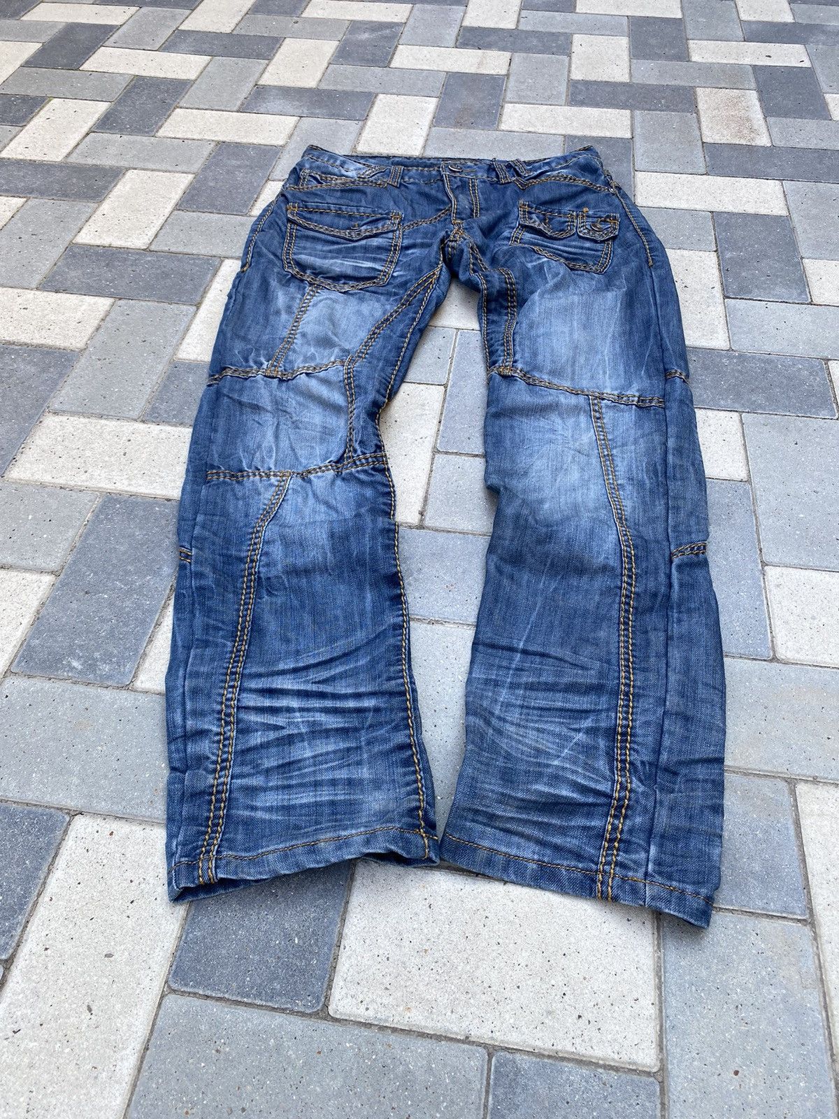 If Six Was Nine DISTRESSED JEANS Denim multi pocket y2k lgb style Size US 32 / EU 48 - 2 Thumbnail