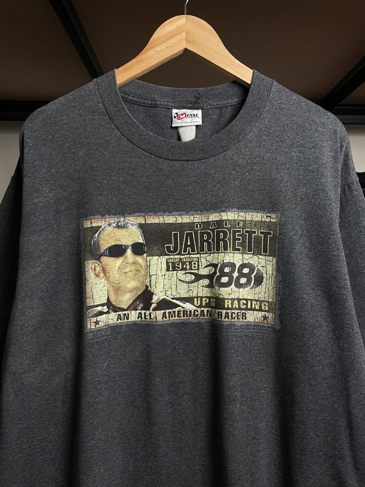 Chase Authentics VintageDale Jarrett NASCAR racing T-shirt Size US XL / EU 56 / 4 - 2 Thumbnail