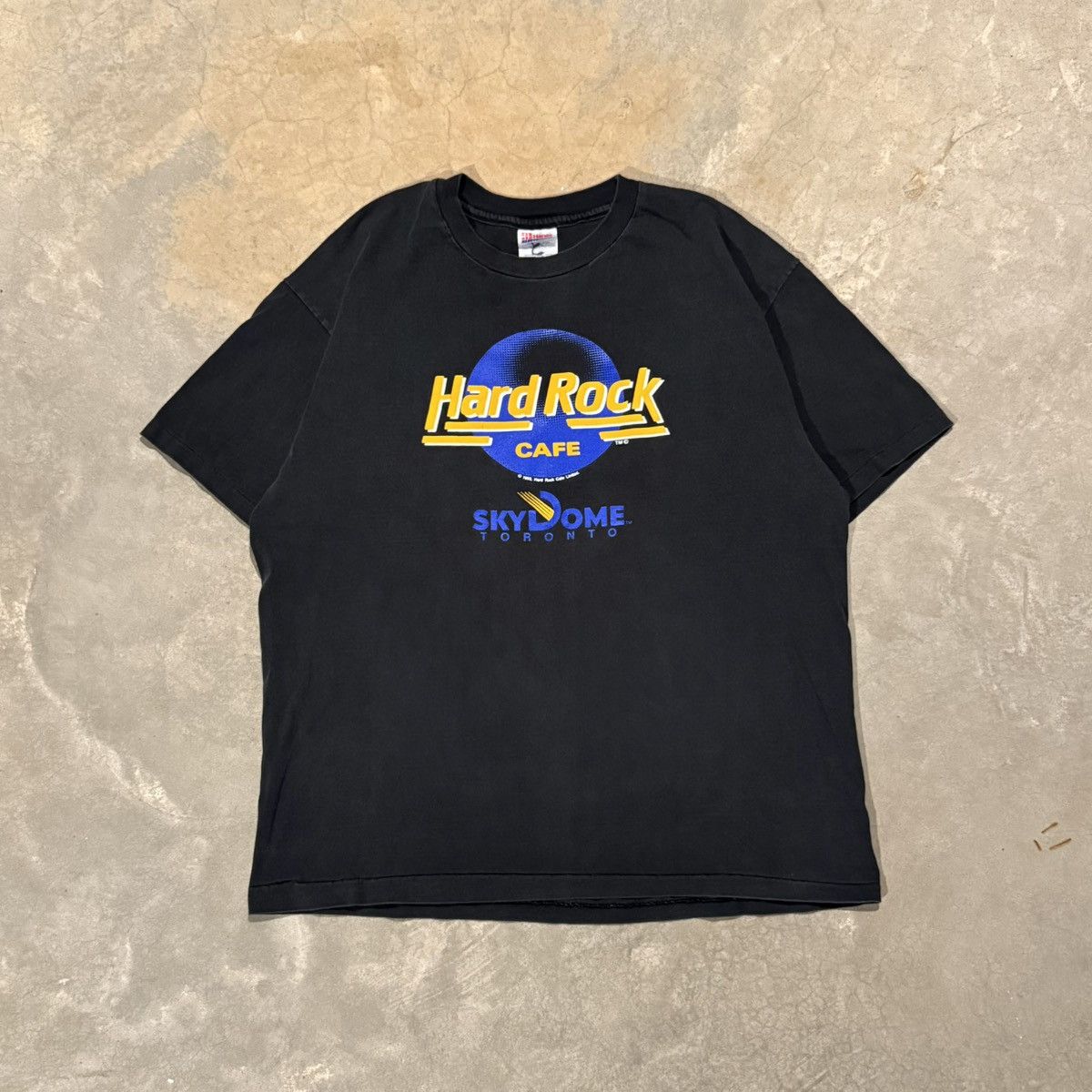 Vintage Vtg 1990s Faded Hard Rock Cafe SkyDome Tee ERD Grunge Size US XL / EU 56 / 4 - 1 Thumbnail